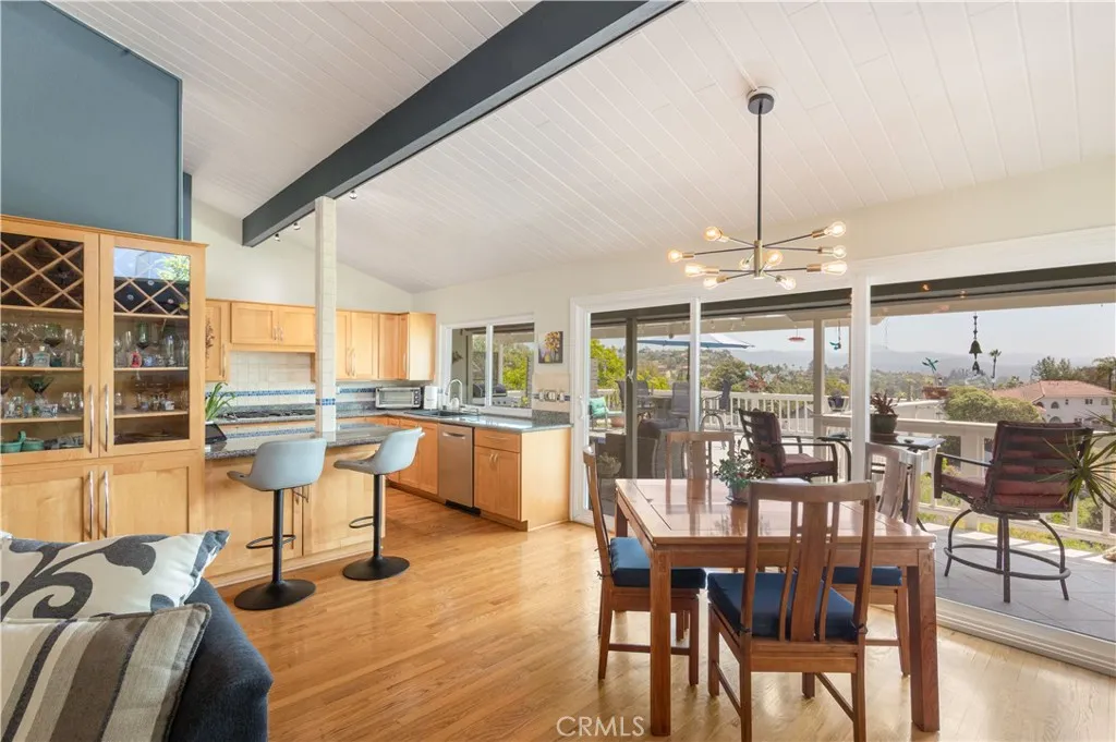 https://cdn.realtyfeed.com/cdn/127/306687720/24c22fdfe2013d3e4345340f0a16b76d.webp