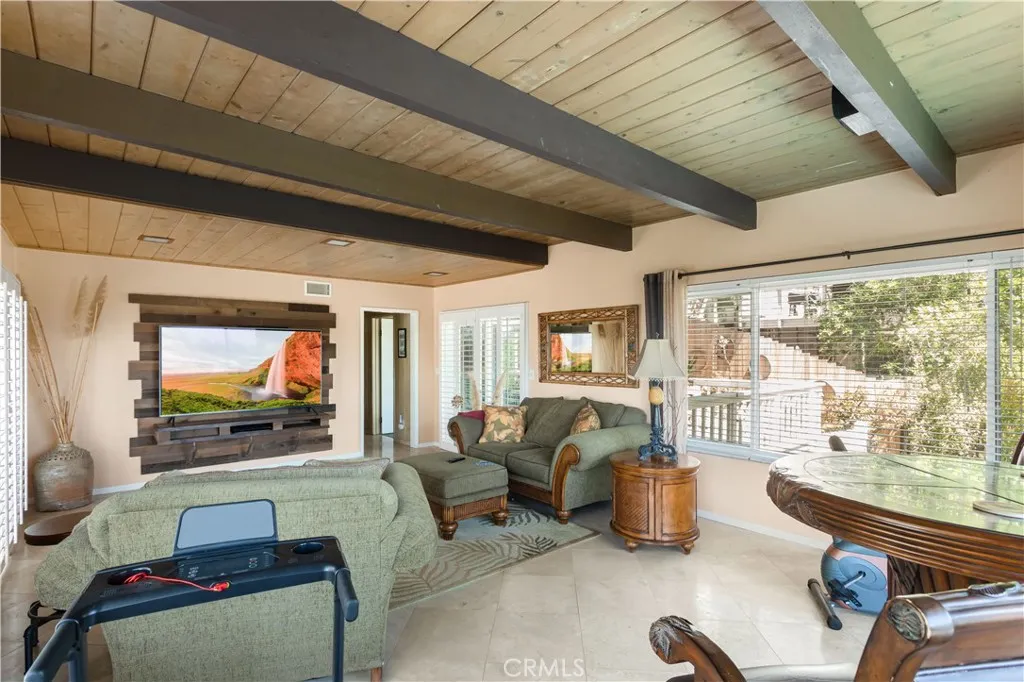 https://cdn.realtyfeed.com/cdn/127/306687720/2c53f624947798e24566b37b4fe5596b.webp