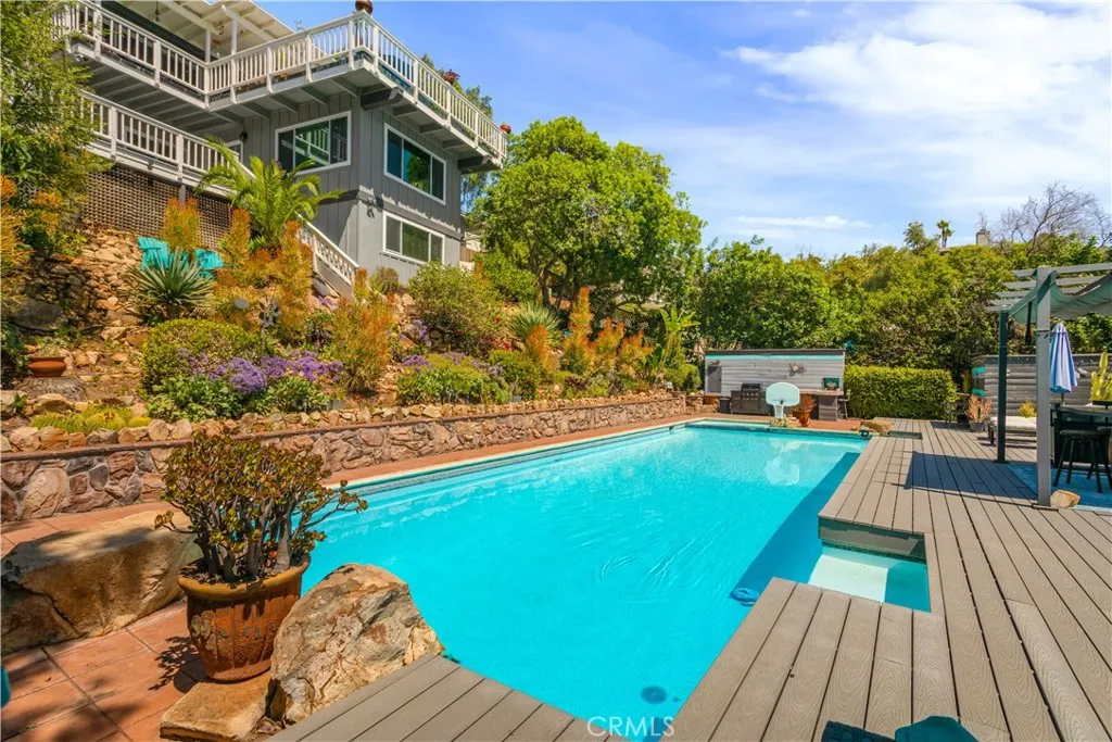 https://cdn.realtyfeed.com/cdn/127/306687720/7eca3df4e13c21cf736aec69410df803.webp