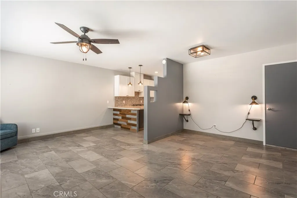https://cdn.realtyfeed.com/cdn/127/306687720/832dfff466626cfbd96aeb9ba108c39d.webp