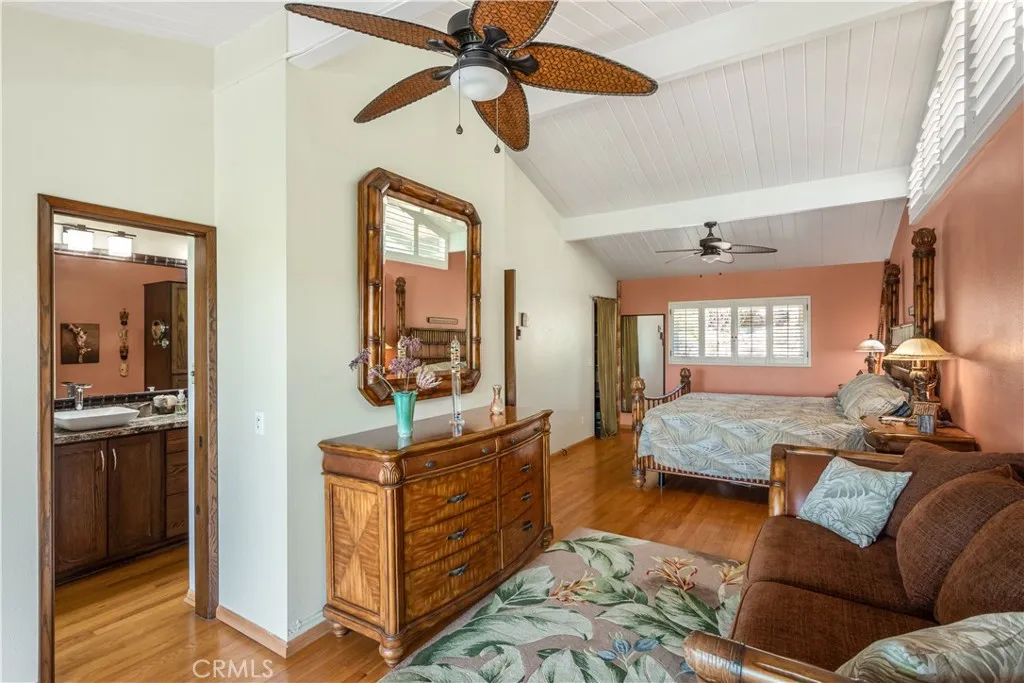 https://cdn.realtyfeed.com/cdn/127/306687720/84405e4c7981f0f91b5026bae07c4ab2.webp
