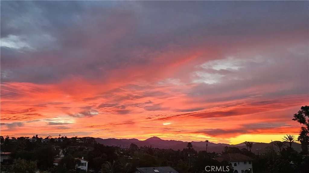 https://cdn.realtyfeed.com/cdn/127/306687720/9fdc53526cebd5501f05b3cc32afdabc.webp