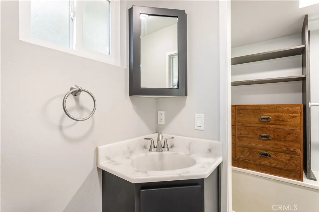 https://cdn.realtyfeed.com/cdn/127/306687720/a85297dba44fe6ea1cdcf0537eca22c0.webp