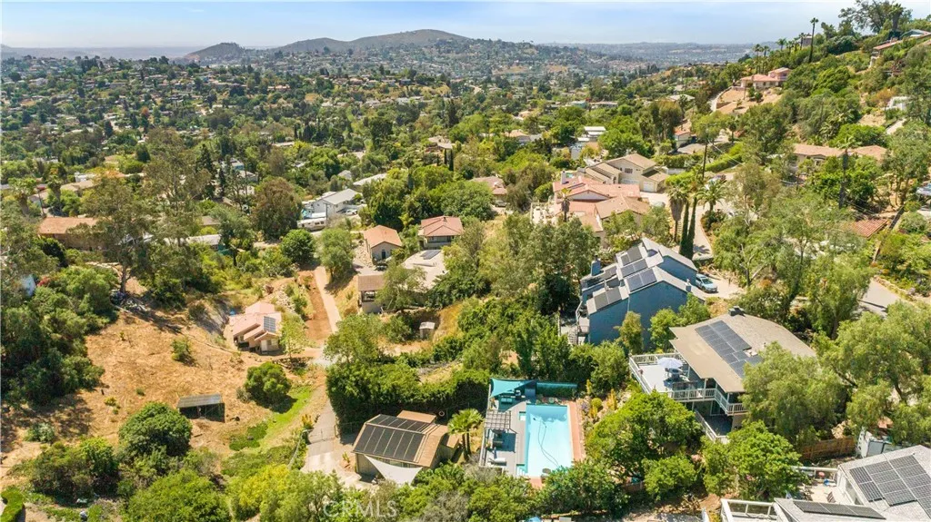 https://cdn.realtyfeed.com/cdn/127/306687720/bb6037a393b99f546be472b9704b34a6.webp