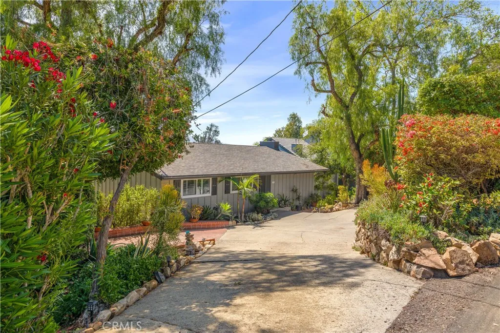https://cdn.realtyfeed.com/cdn/127/306687720/c5001fbd9d5e3b9416bf4debfd1bfecf.webp