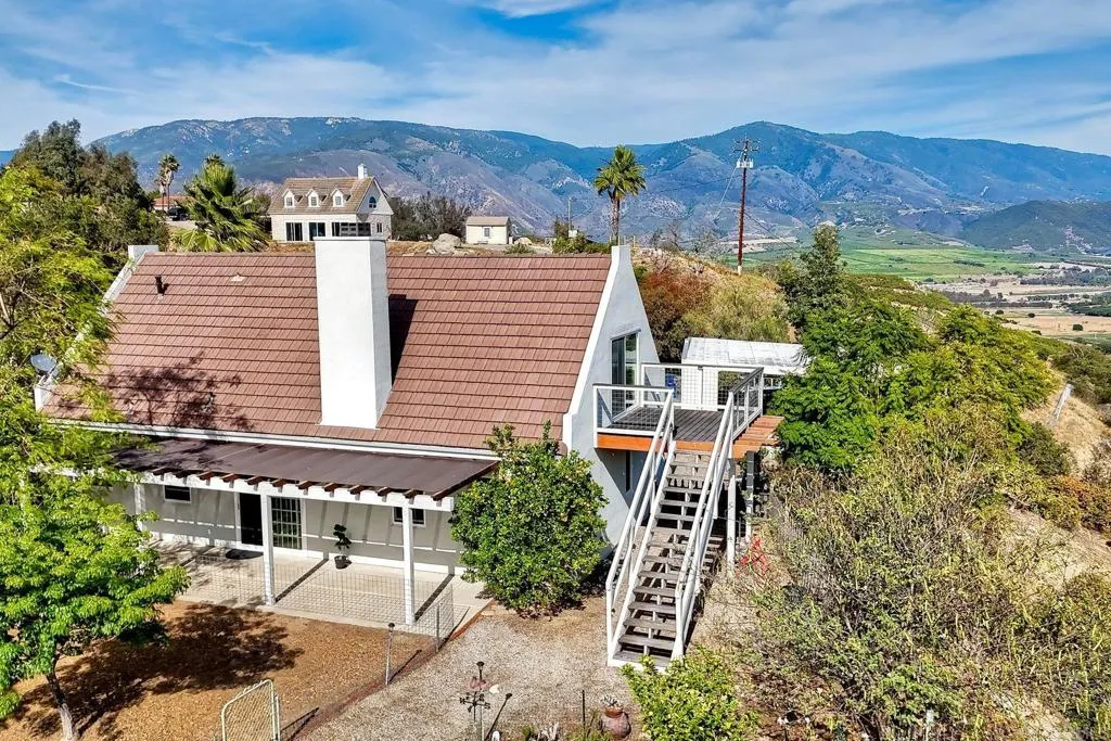 https://cdn.realtyfeed.com/cdn/127/306687721/7c2aba483915553750725f5094605e11.webp
