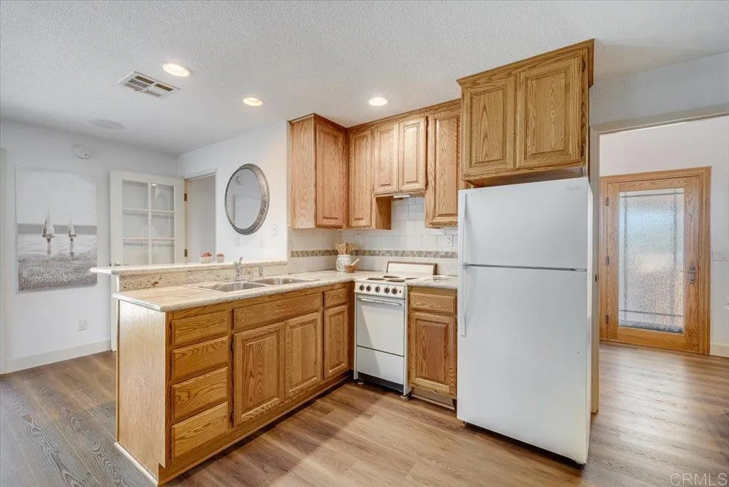 https://cdn.realtyfeed.com/cdn/127/306687722/091297b54c72a04c13845bc6460c1d0a.webp