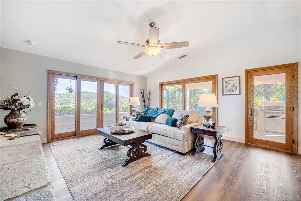https://cdn.realtyfeed.com/cdn/127/306687722/23d2e699f3b1c987f2de0459b80ae1ac.webp