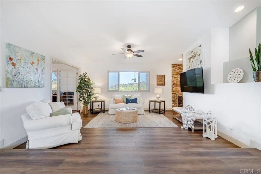 https://cdn.realtyfeed.com/cdn/127/306687722/402194bd85aeff2224067d3018605e2a.webp