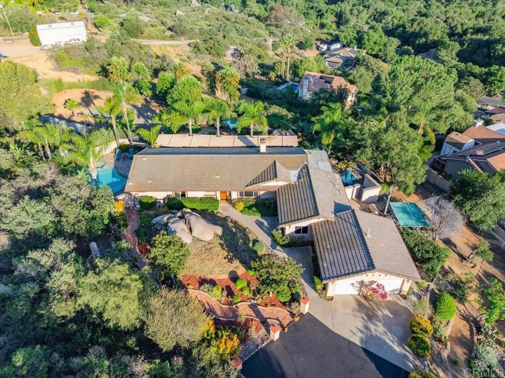 https://cdn.realtyfeed.com/cdn/127/306687722/8e6f8be5edb57746ff0cd2f13c869906.webp
