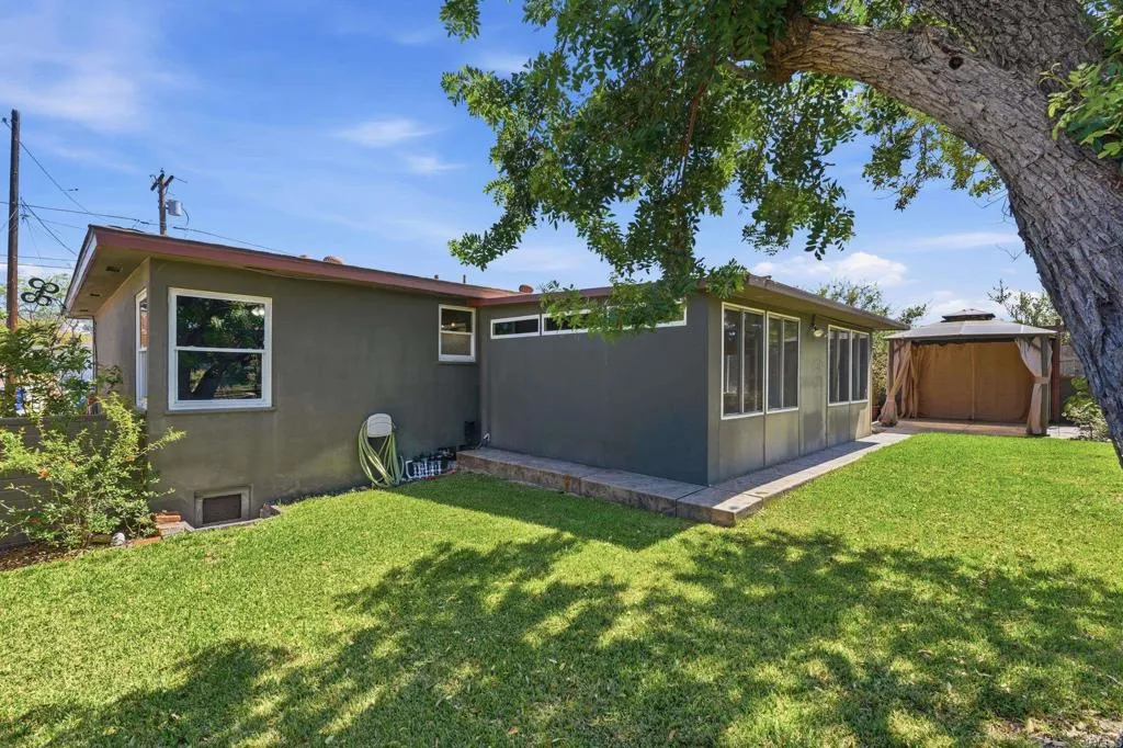 https://cdn.realtyfeed.com/cdn/127/306687737/244dae4c68cefd9e0cb849543ed710d8.webp