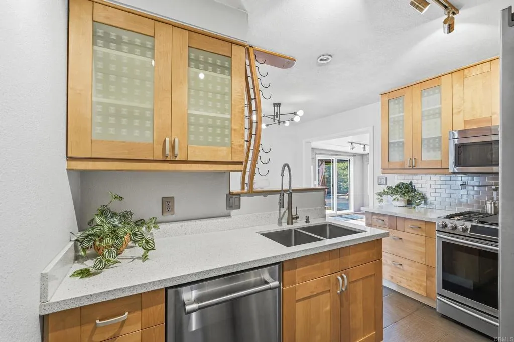 https://cdn.realtyfeed.com/cdn/127/306687737/6ea89706b4bff6f334919cf43e450341.webp