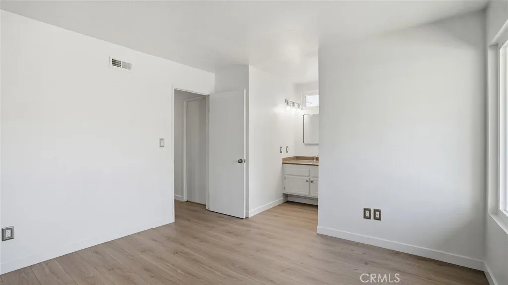 Photo #24: OC26076828 Listing: Photo #24