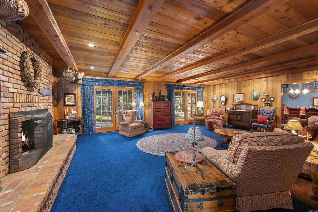https://cdn.realtyfeed.com/cdn/127/306687753/030a754689220db5f7267fe901a7218c.webp