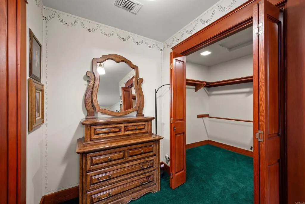 https://cdn.realtyfeed.com/cdn/127/306687753/0a475ac79bc206e398639e2bb33aaa26.webp
