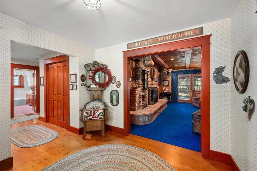 https://cdn.realtyfeed.com/cdn/127/306687753/3a6d43977fd24bdc1a13489c77b47954.webp