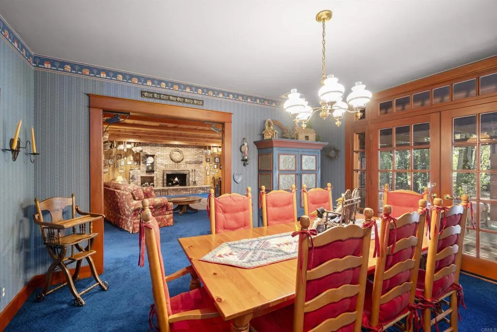 https://cdn.realtyfeed.com/cdn/127/306687753/3d1b94fce35bccddcd46b40fa1942f09.webp