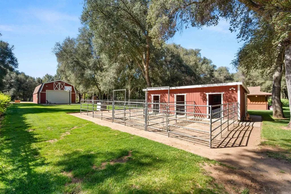 https://cdn.realtyfeed.com/cdn/127/306687753/5235cc793482fb85bc85c5d59ef3ced1.webp