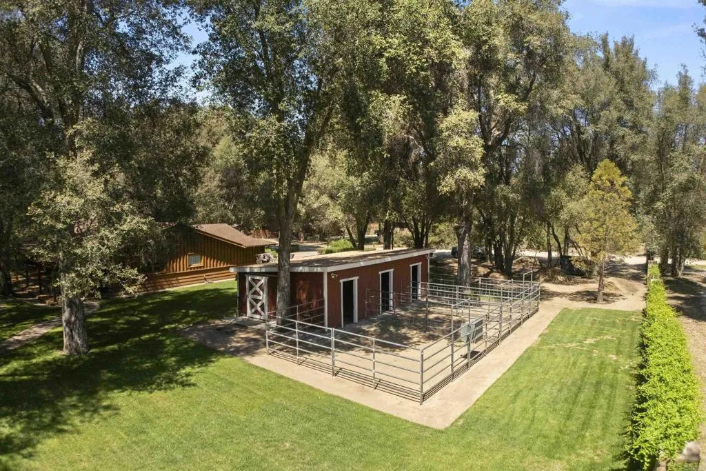 https://cdn.realtyfeed.com/cdn/127/306687753/d4c62ce3273a9d0f047c72649cc84653.webp