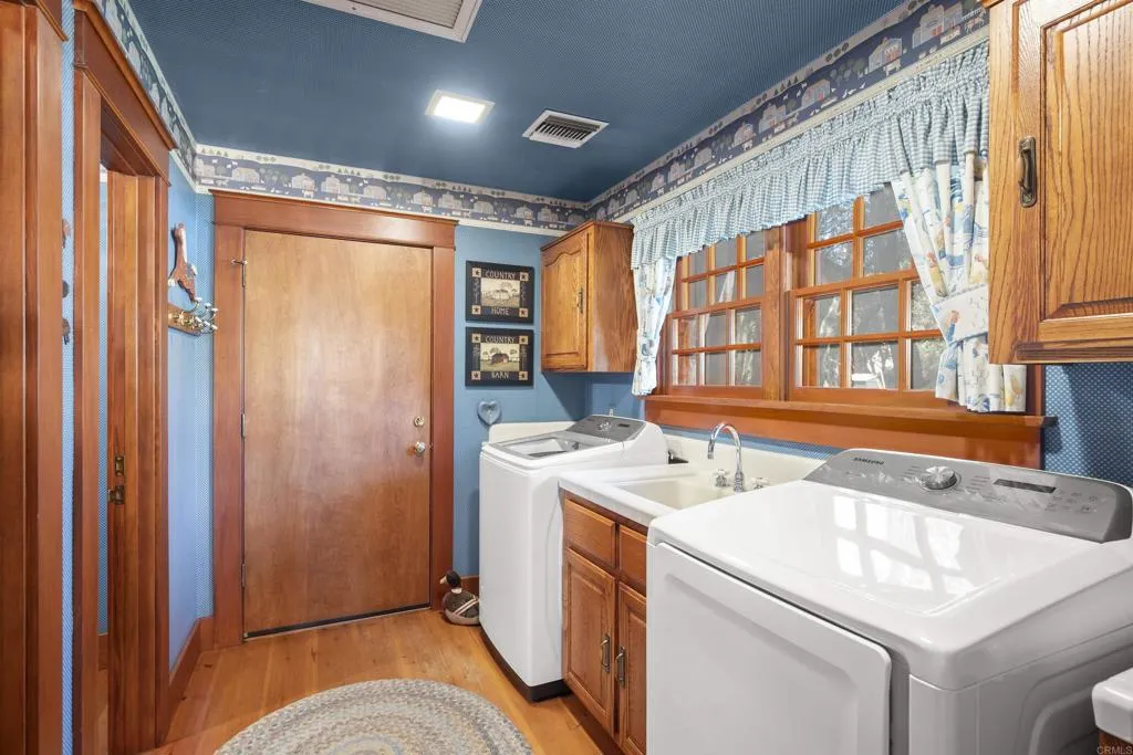 https://cdn.realtyfeed.com/cdn/127/306687753/db26265e4751cc56ee6d637c53473983.webp
