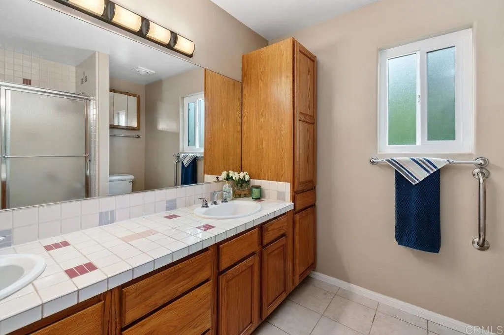 https://cdn.realtyfeed.com/cdn/127/306687777/74297a8f9aad74fd78e83d3b8ef9fd6c.webp