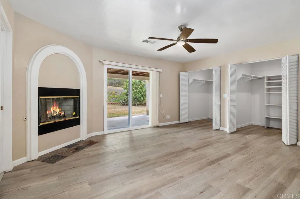 https://cdn.realtyfeed.com/cdn/127/306687777/7eda6cba7850eb92f74ac2f4d820c401.webp