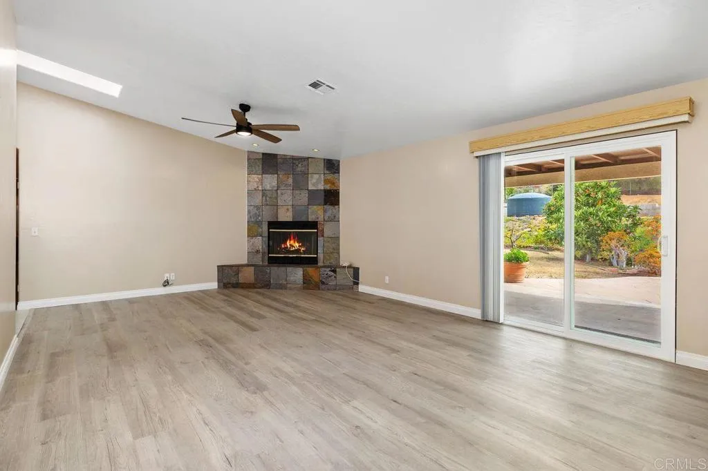 https://cdn.realtyfeed.com/cdn/127/306687777/cd5bbb108997968d9a8d1ca3e3854828.webp