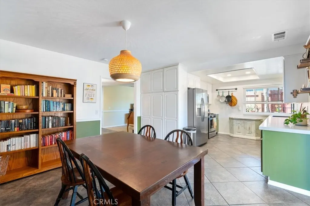 https://cdn.realtyfeed.com/cdn/127/306687805/6248006387175389cafeaa98b383c7bf.webp
