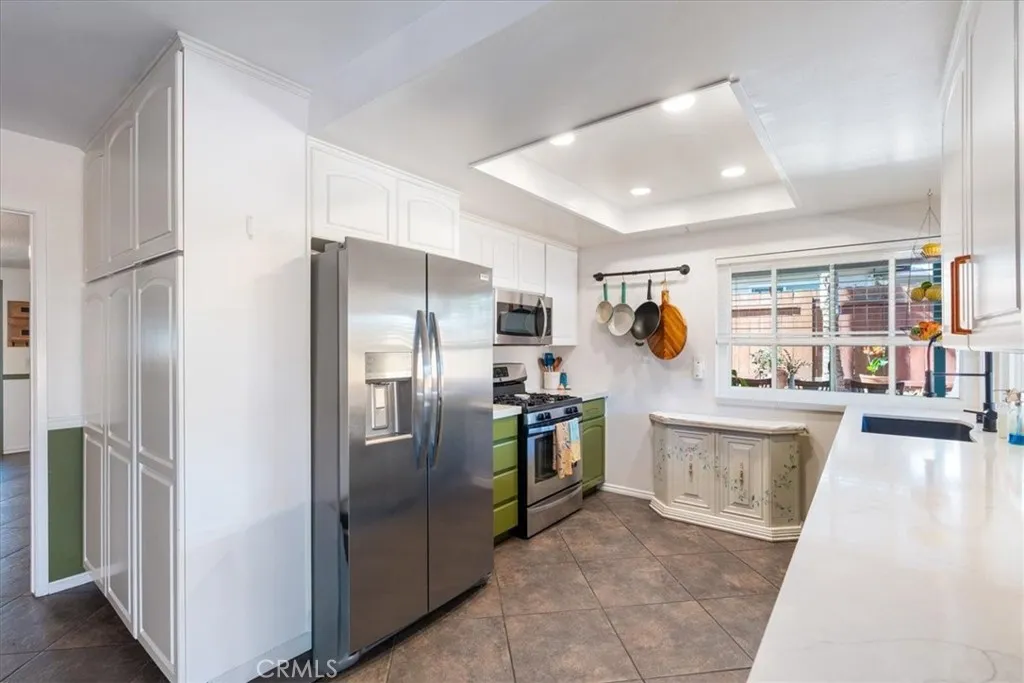 https://cdn.realtyfeed.com/cdn/127/306687805/c1741d5c74a8b74fe132eec326db03cc.webp