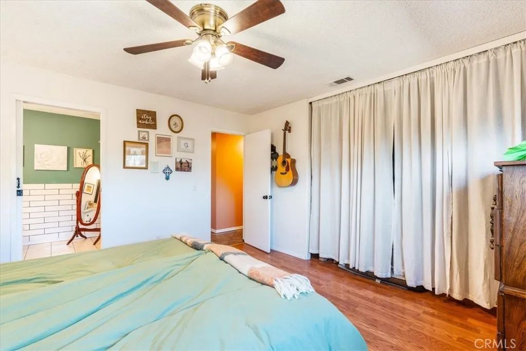 https://cdn.realtyfeed.com/cdn/127/306687805/fb7d6446e582641a1b3e1f372735c1fa.webp