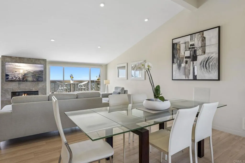 https://cdn.realtyfeed.com/cdn/127/306687850/3f216d96256cf4fe314e81c446056513.webp