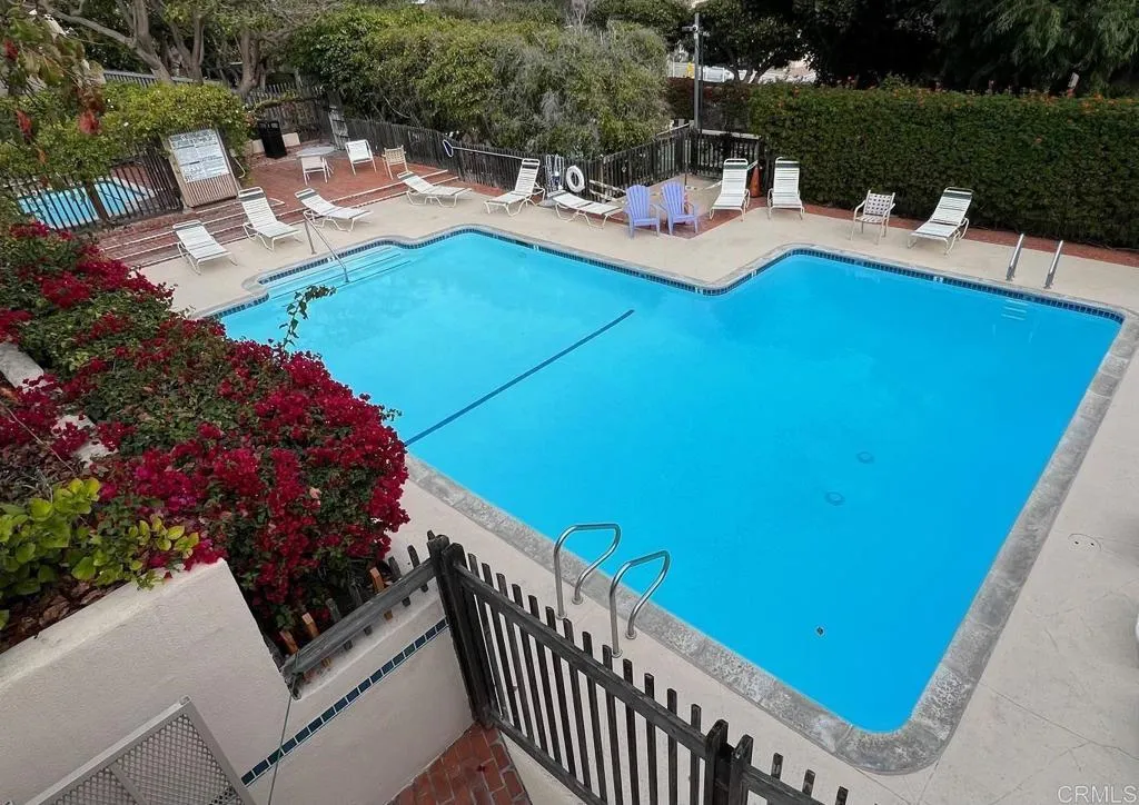 https://cdn.realtyfeed.com/cdn/127/306687850/ca44fd466588e1b02e3773be7b2a1388.webp