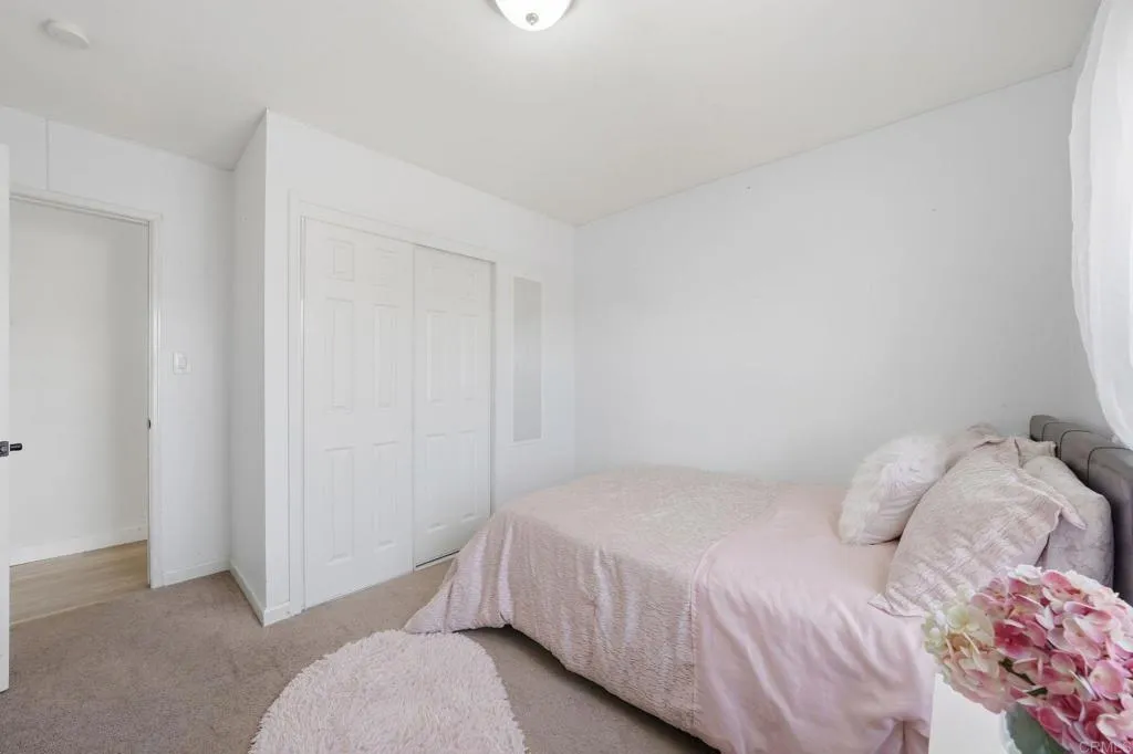 https://cdn.realtyfeed.com/cdn/127/306687915/0677bcca27a44cf972a197ed80602676.webp