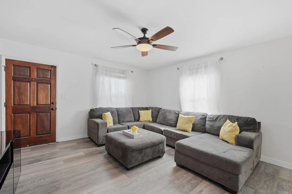https://cdn.realtyfeed.com/cdn/127/306687915/e78788f14a440bf0014420f510029223.webp
