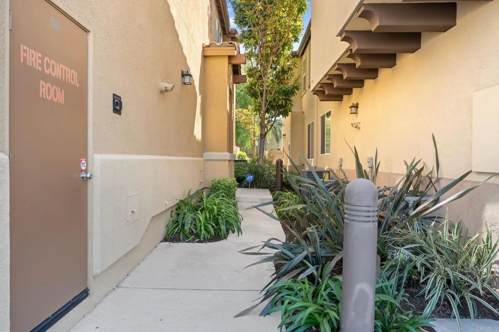 https://cdn.realtyfeed.com/cdn/127/306687975/b32357c08cd626ca2870382a252ab561.webp