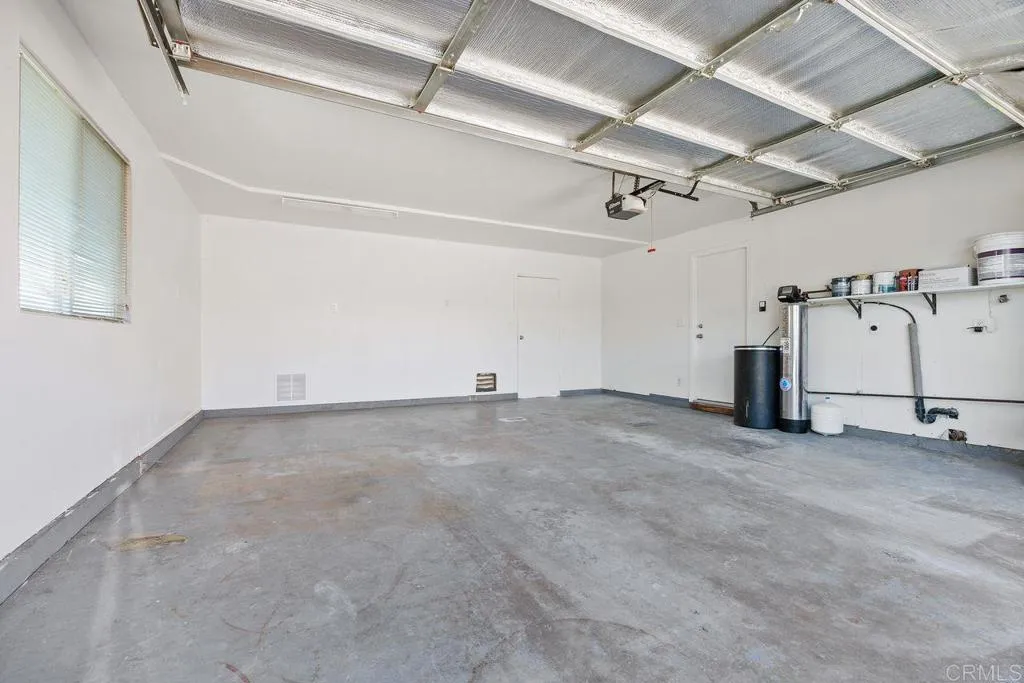 https://cdn.realtyfeed.com/cdn/127/306688041/18c004d1036356ec7fc019148021c402.webp