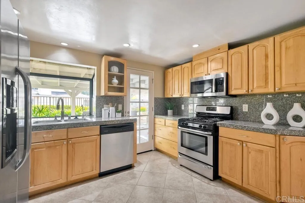 https://cdn.realtyfeed.com/cdn/127/306688106/9819bd108e75c2c57c796af46b2ceb57.webp