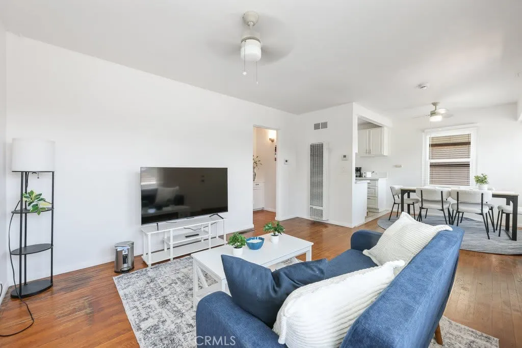Photo #2: TR26076439 Listing: Photo #2