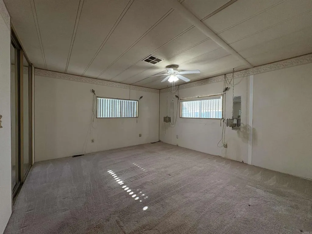 https://cdn.realtyfeed.com/cdn/127/306688195/21d7f604a070fd6630bc4c742d00fcc1.webp
