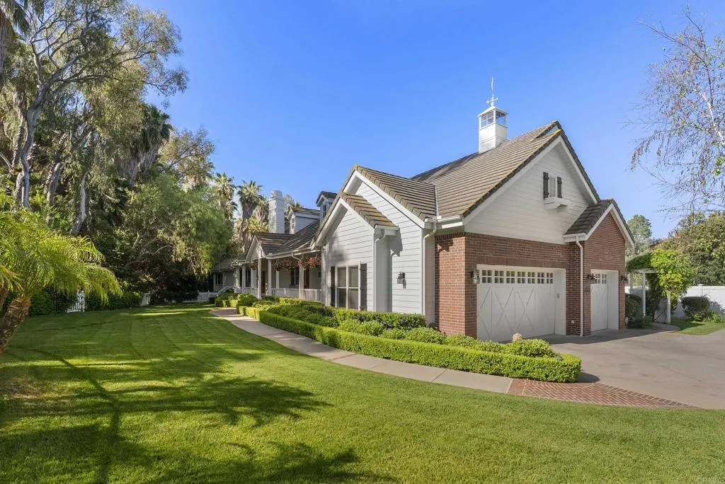 https://cdn.realtyfeed.com/cdn/127/306688202/42b1da1dfd9f4601239b1a38596bc60b.webp