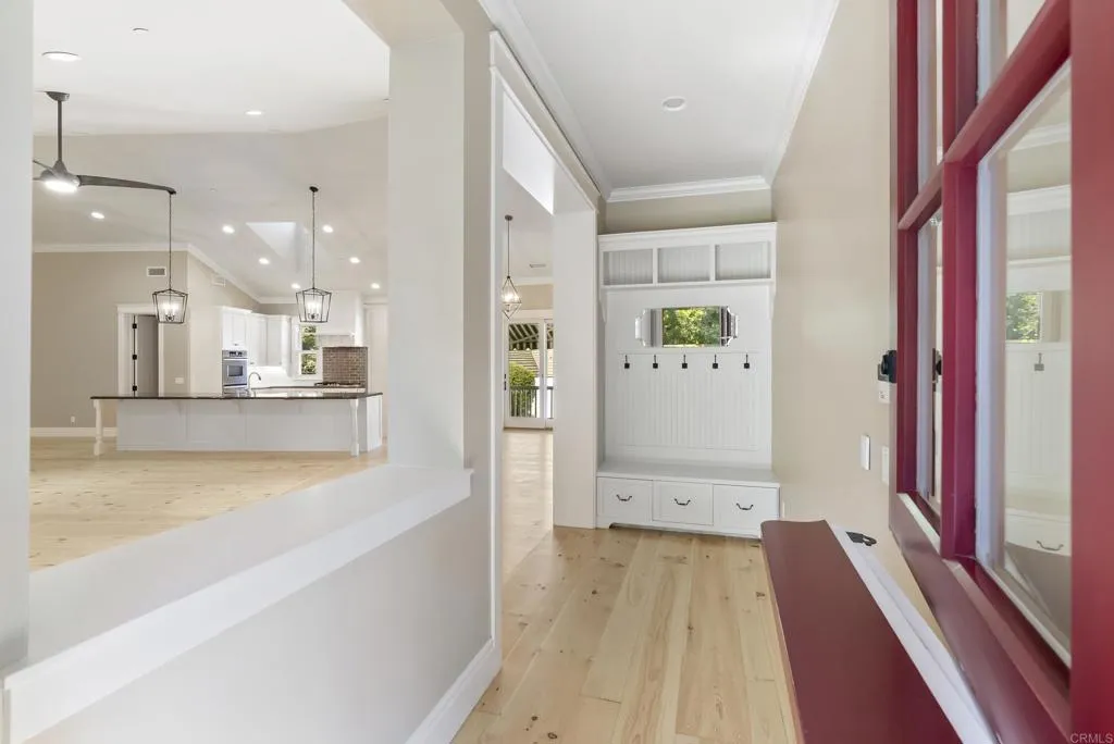 https://cdn.realtyfeed.com/cdn/127/306688202/472db7b38a7e8bcd5104c263d1a58258.webp