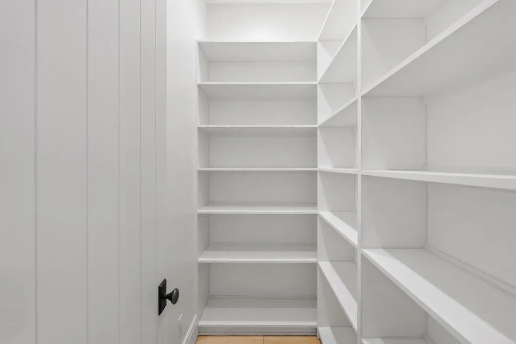 https://cdn.realtyfeed.com/cdn/127/306688202/9c17d6a4333dff90fc21b7500b487eb4.webp