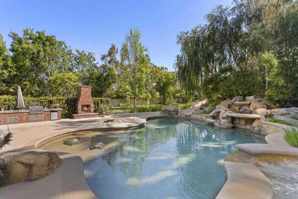 https://cdn.realtyfeed.com/cdn/127/306688202/9d01ced6fa6bb11826a6fb048544a191.webp