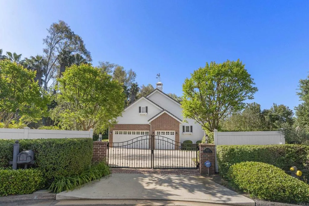 https://cdn.realtyfeed.com/cdn/127/306688202/a4cd381be2a87201c4935e64fd0f2ee9.webp