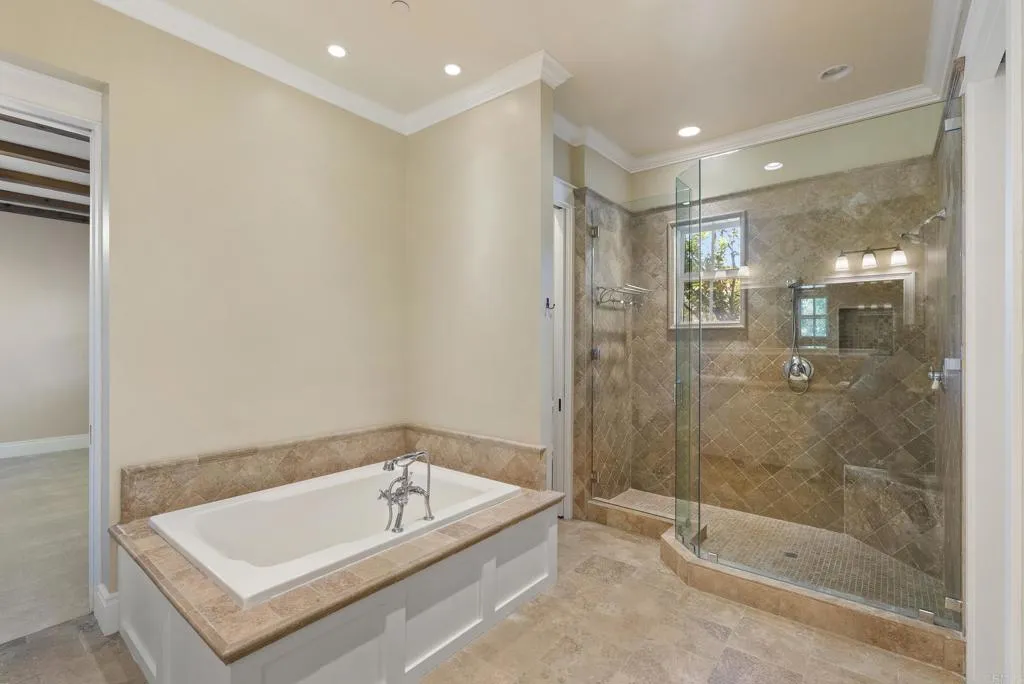 https://cdn.realtyfeed.com/cdn/127/306688202/dd25f87148b017635fba94dbda64b052.webp