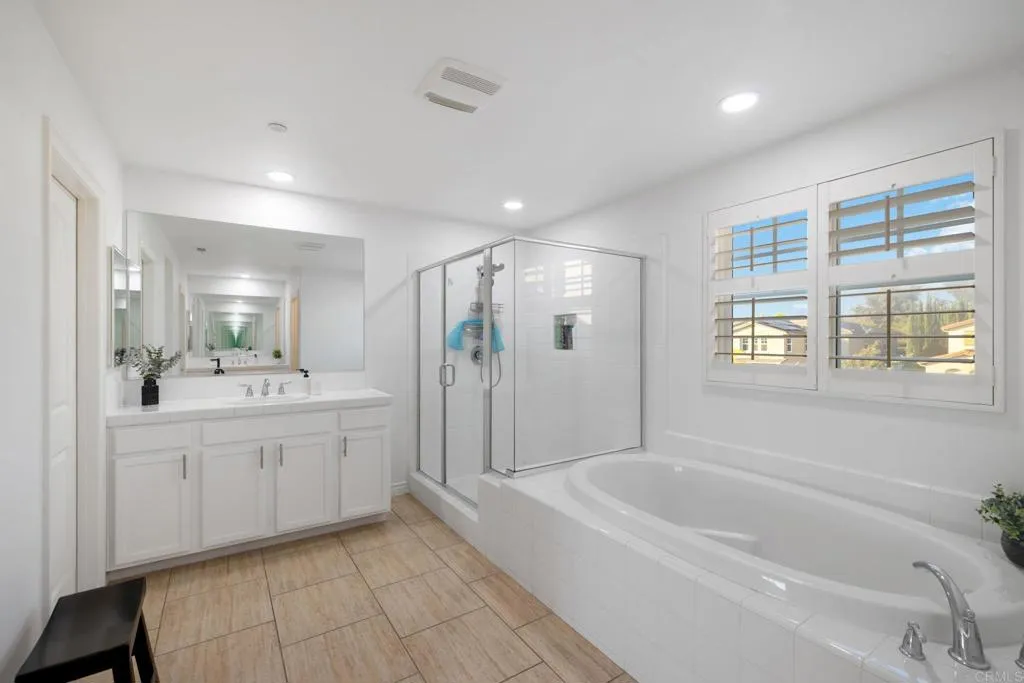 https://cdn.realtyfeed.com/cdn/127/306688207/46e652e98e2ef75d6802abcebc77567e.webp