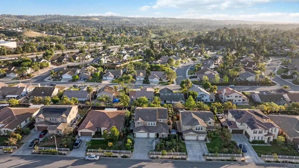 https://cdn.realtyfeed.com/cdn/127/306688207/5fba549aecef11f55759bf295f07d94c.webp
