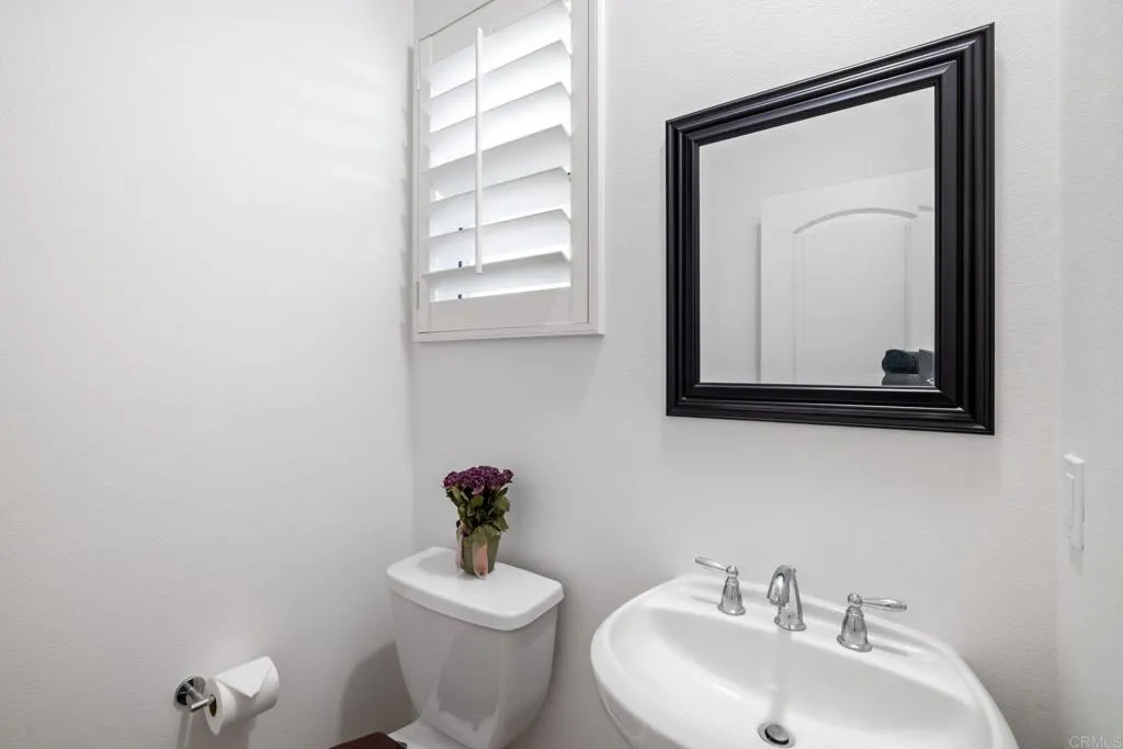 https://cdn.realtyfeed.com/cdn/127/306688207/67aa1e48e8df478cf51282be6a06a0c8.webp