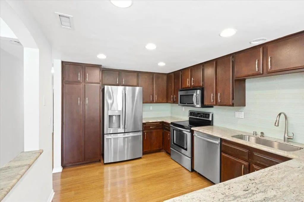 Photo #11: NDP2603438 Listing: Photo #11