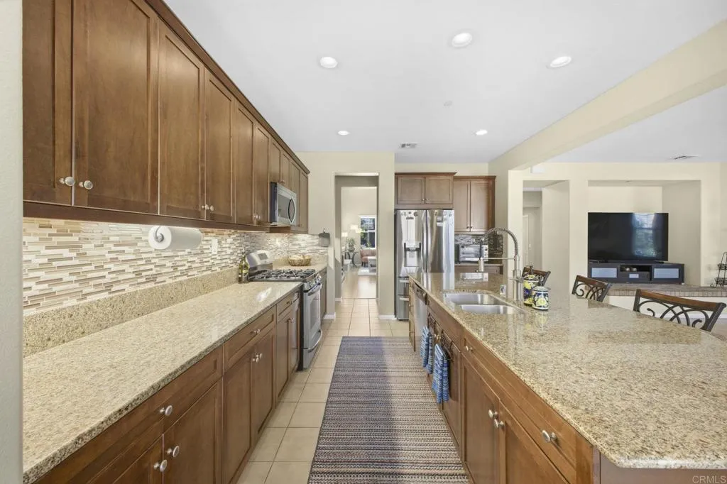 https://cdn.realtyfeed.com/cdn/127/306688265/97ef660321ff18f2773e111c791d057b.webp